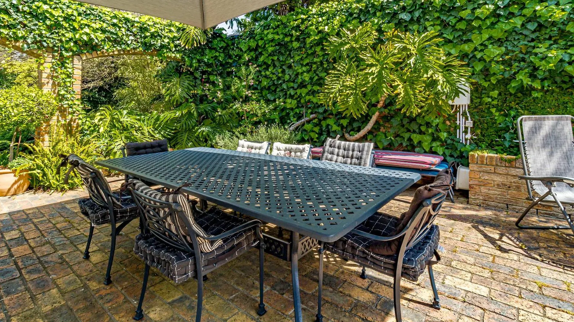 5 Rembrandt Guesthouse Somerset West South Africa