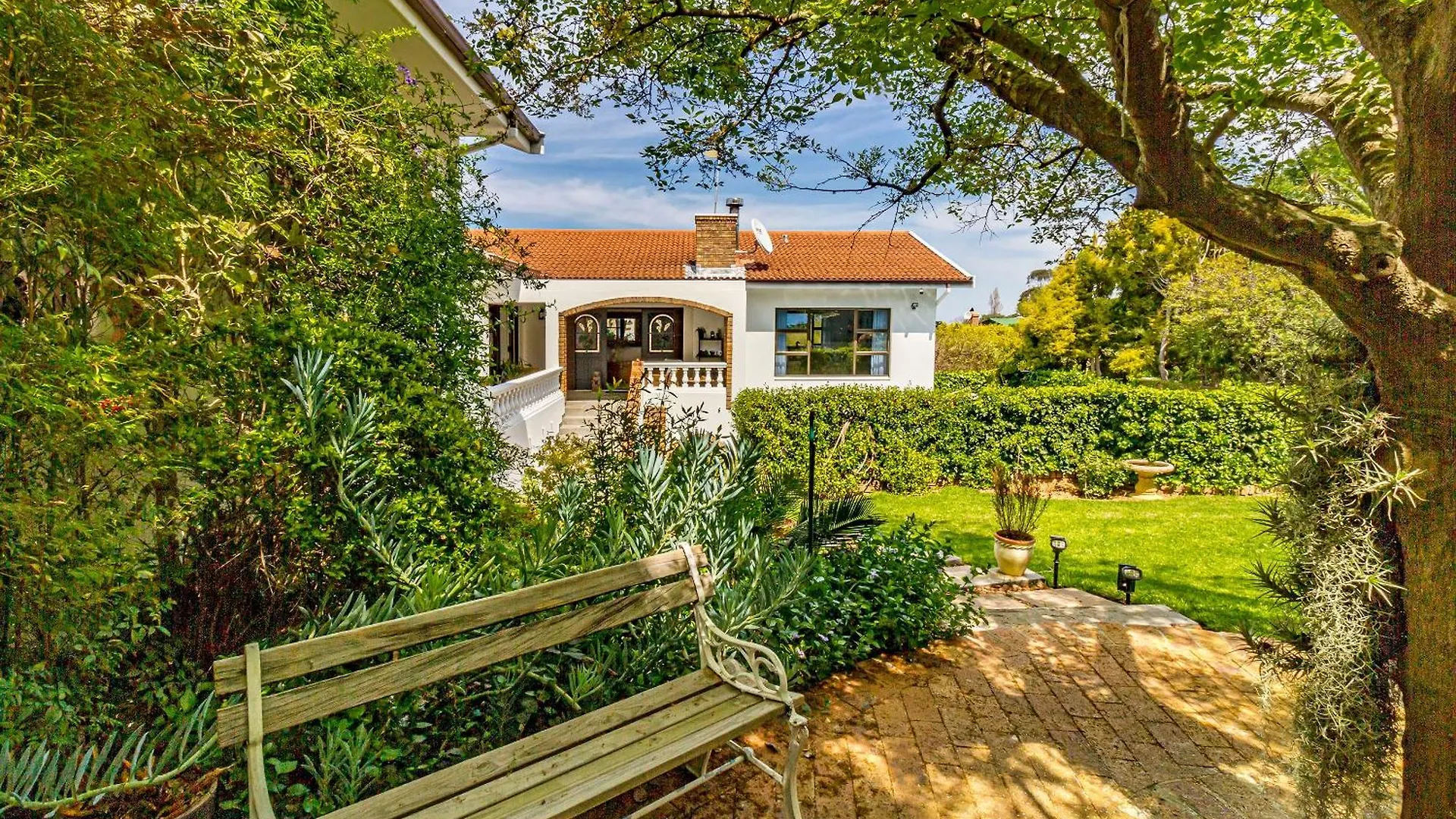 5 Rembrandt Guesthouse Somerset West Guest house