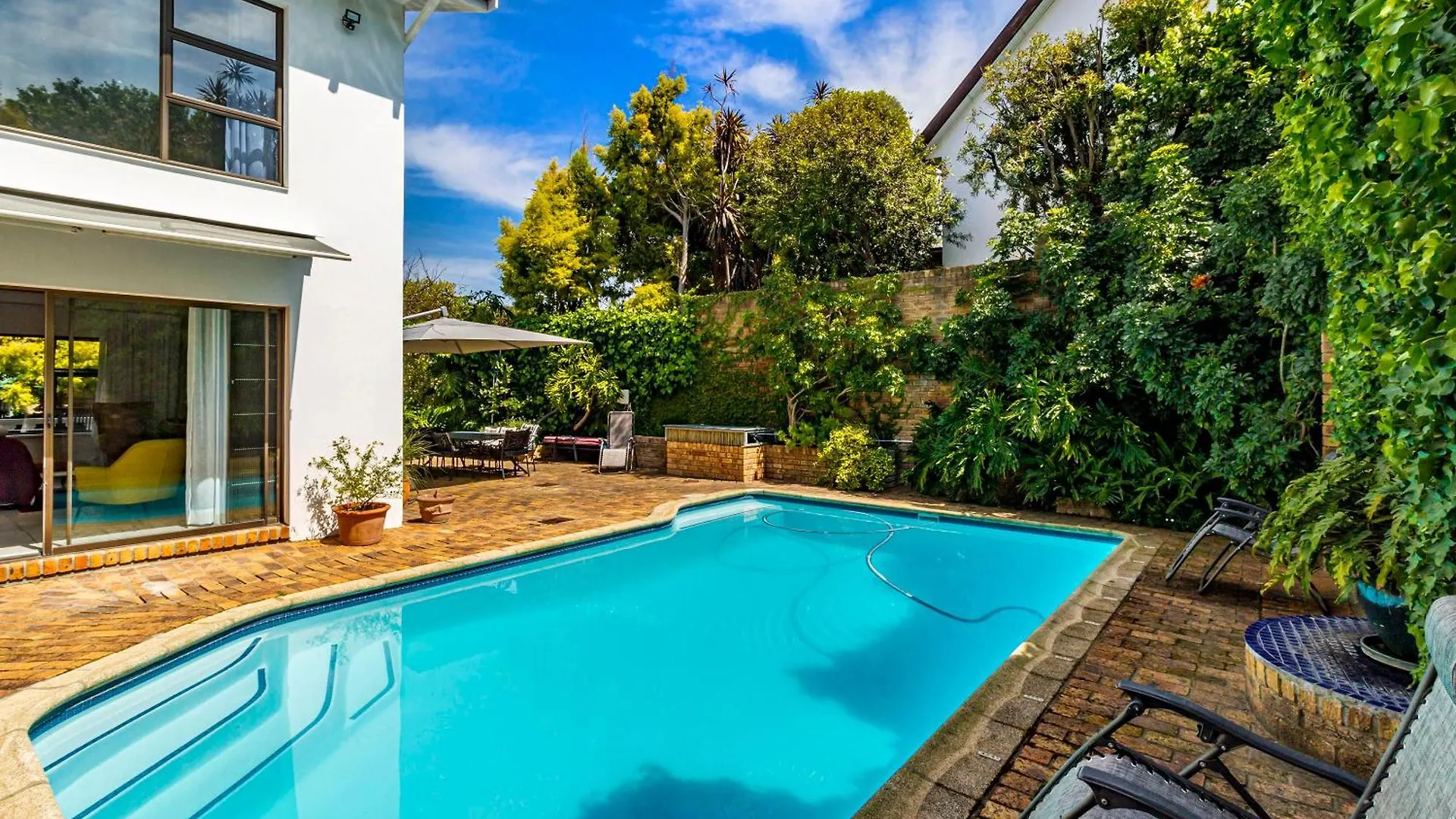 5 Rembrandt Guesthouse Somerset West