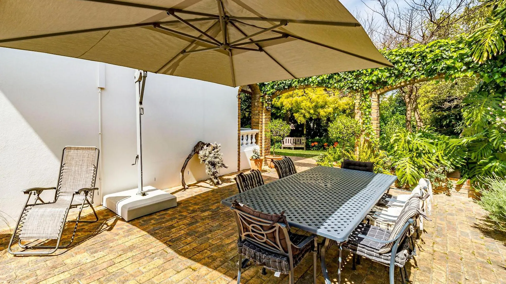 5 Rembrandt Guesthouse Somerset West South Africa